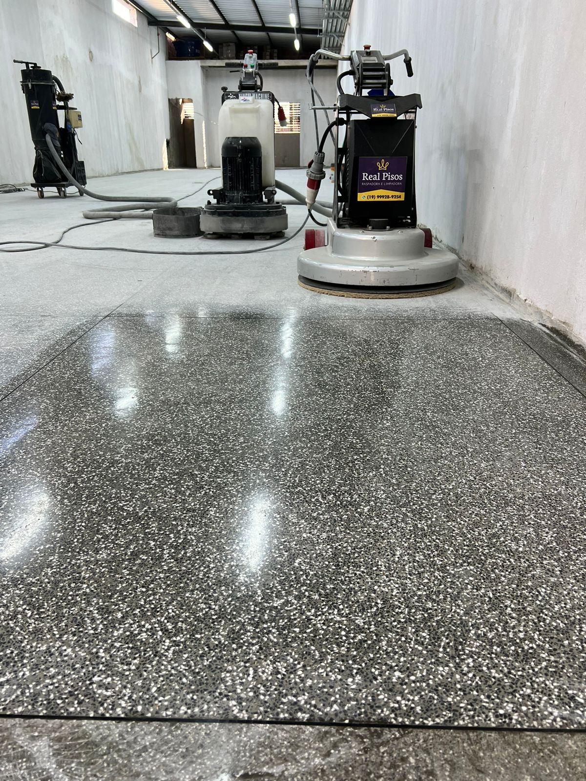 Planimetria Piso Industrial Normas Técnicas Real Pisos Medição De Planimetria Com Nível Laser Em Piso De Concreto Industrial